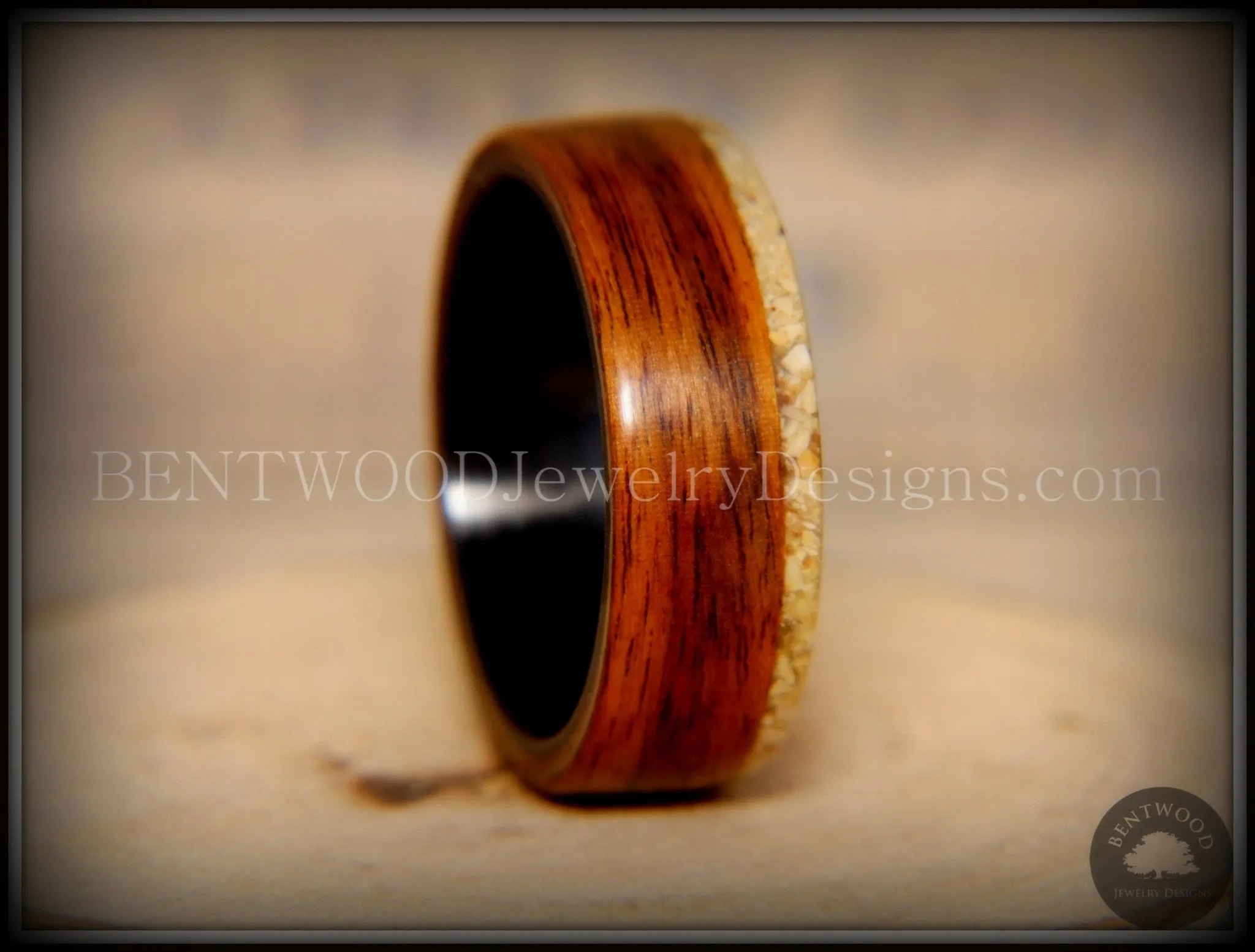 Bentwood Ring - Beaches Edge Rosewood Sand Inlay Carbon Fiber Core