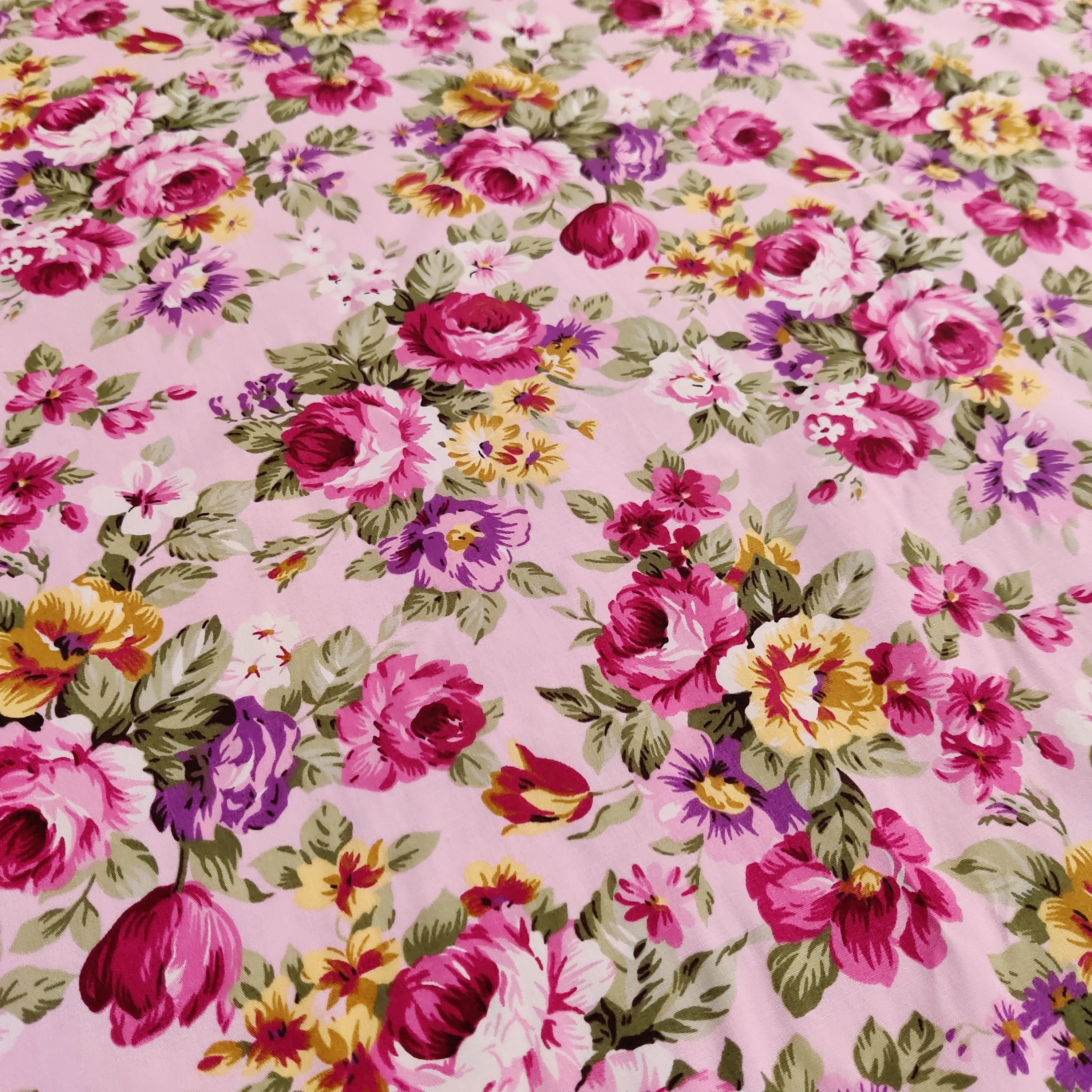 FS811_2 Roses cotton Fabric Pink