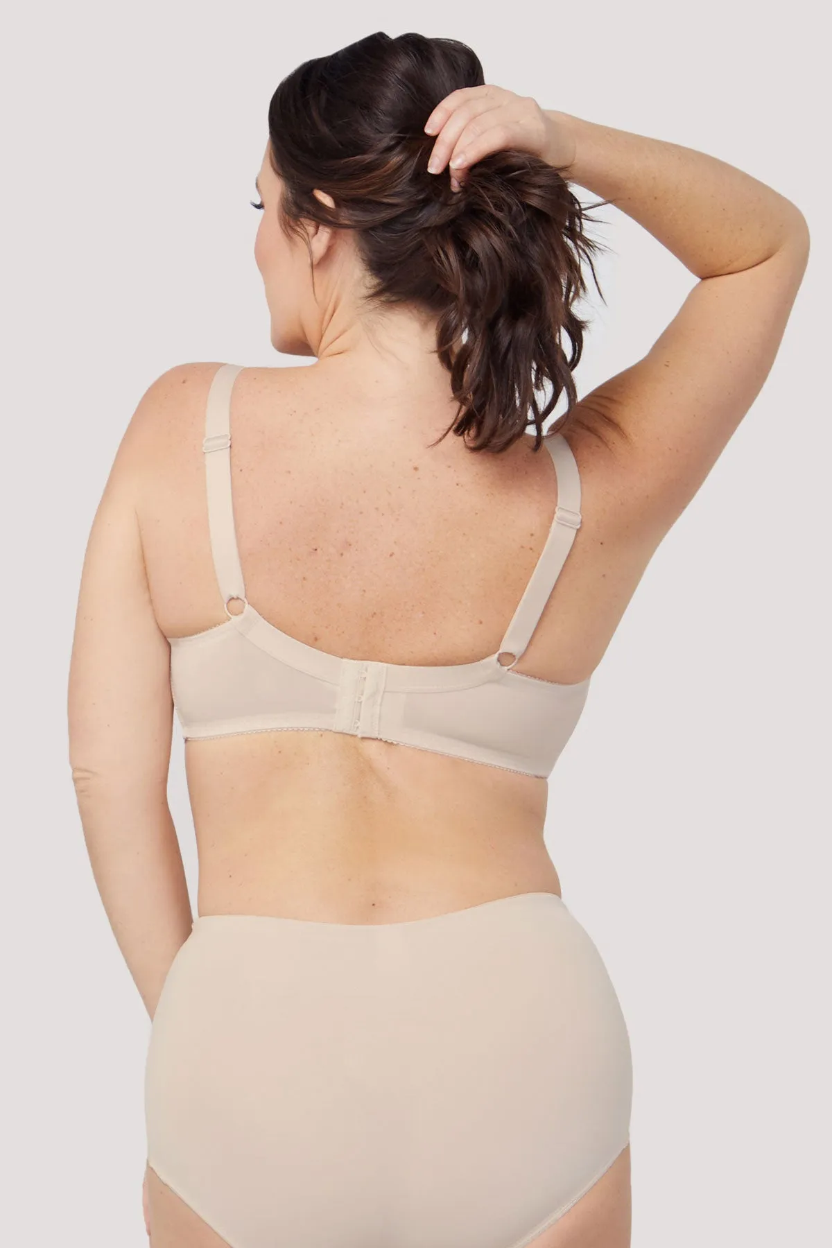 Ruby Lace Underwire-Free Bra - Soft Sand